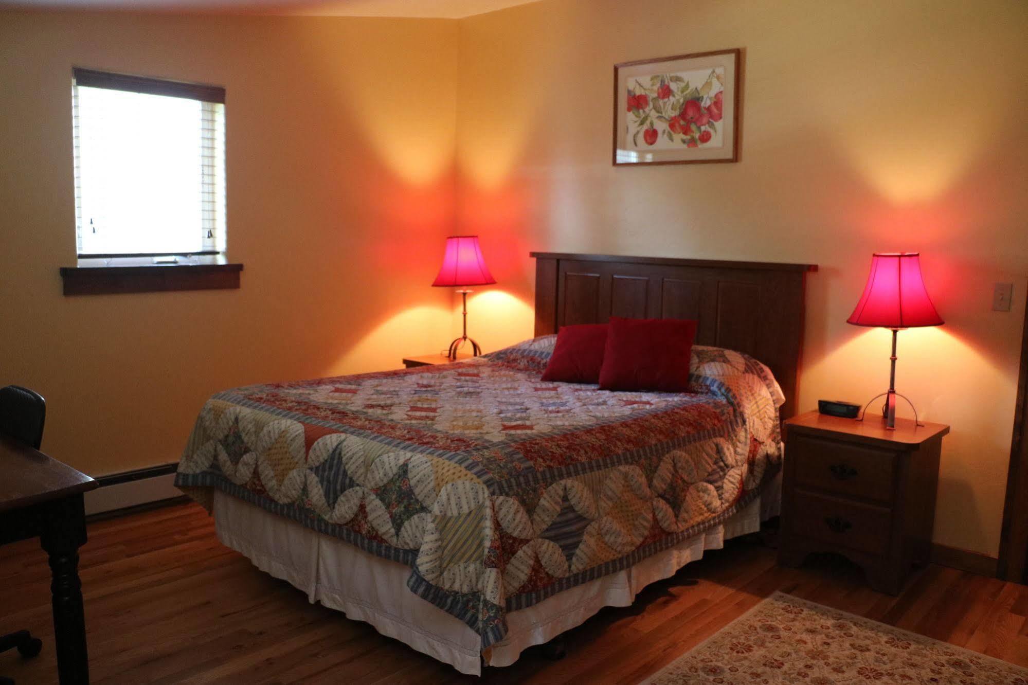 פיינדייל Chambers House B&B מראה חיצוני תמונה